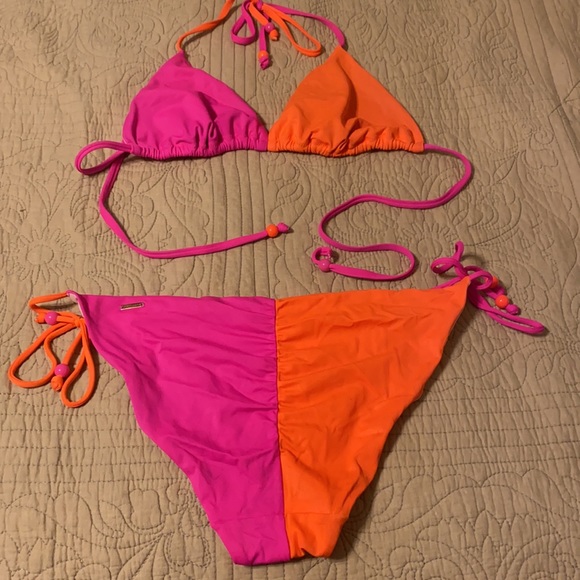 Swim wear - Picture 3 of 5